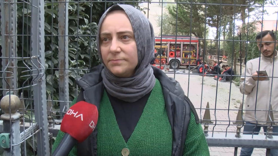 Maltepe'deki binada duvardaki çatakları görüntüleyen işletmeci: "Kolon kesme durumu yok"