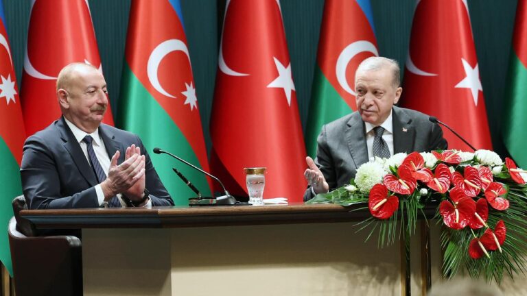 Türkiye ile Azerbaycan arasında 3 anlaşma imzalandı