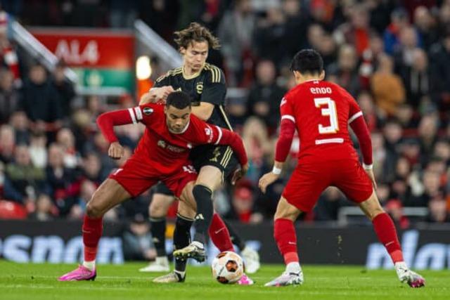 P2024-03-14-Liverpool_Sparta_Praha-8-600x400