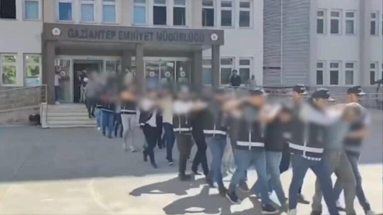 Gaziantep merkezli “joker” operasyonu: 40 şüpheli tutuklandı