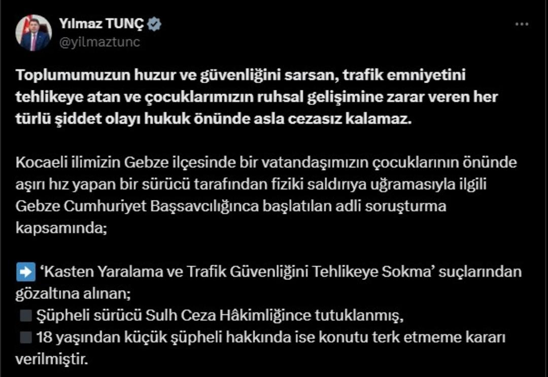 Türkiye bu olaydan bahsetti! Babasını çocuklarıyla tokatladı ... Tutuklanan saldırganın işyeri 2 vuruldu.